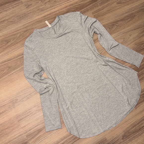 Classic Fit Crewneck T-shirt -Heather Gray - Picture 4 of 6